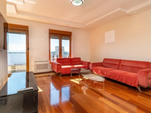 Rent, four bedroom apartment, 140m², Podgorica, Crna Gora - image 2