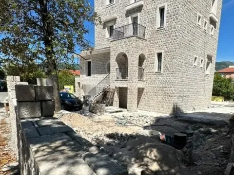 Prodaja, kuća, 500m², Donja Lastva, Tivat - image 5
