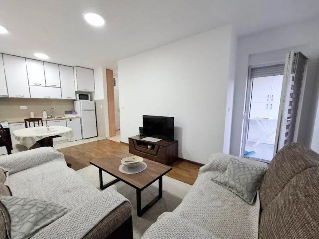 Izdavanje, jednosoban stan, 43m², Zabjelo, Podgorica