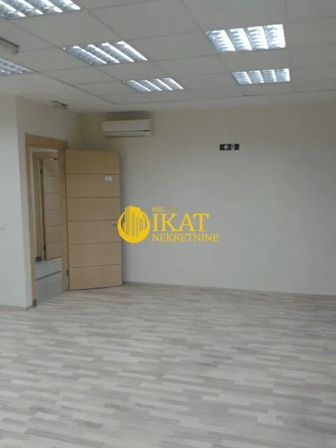 Rent, office space, 210m², Stari Grad, Beograd
