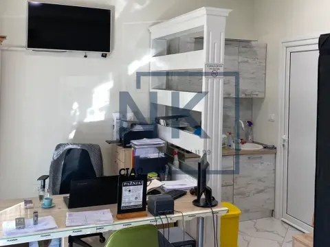 Poslovni prostor in Blok 9