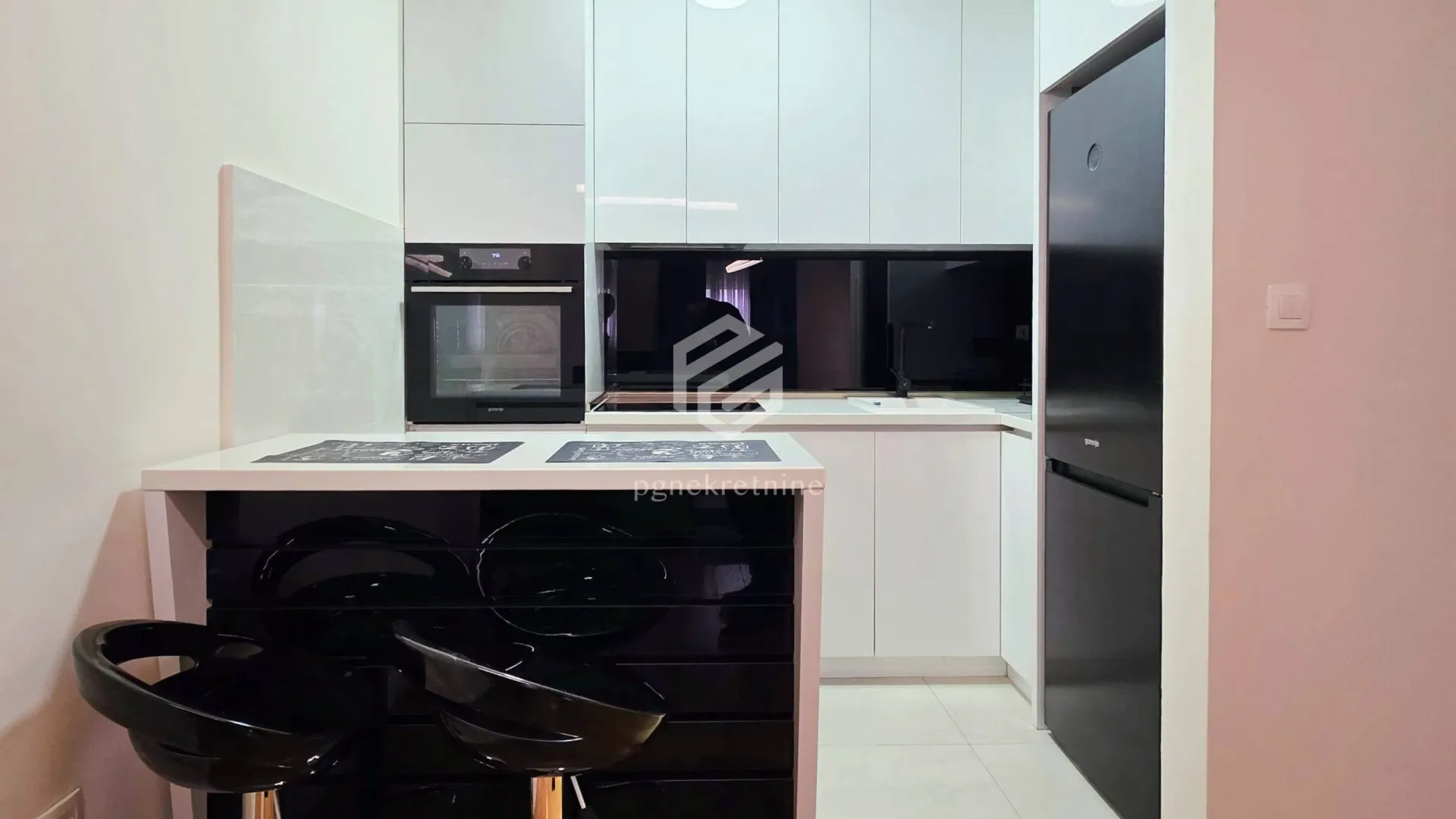 Rent, one bedroom apartment, 49m², Central Point, Podgorica