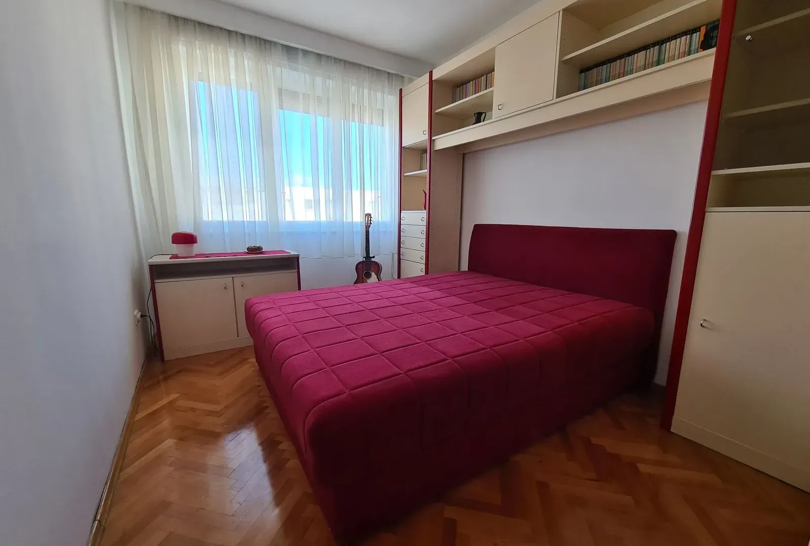Izdavanje, dvosoban stan, 65m², Stara Varoš, Podgorica