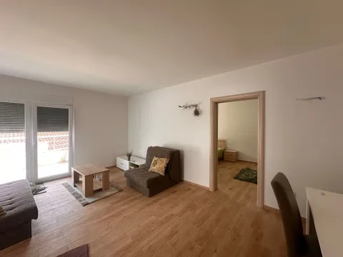 Sale, house, 180m², Centar, Ulcinj - image 11