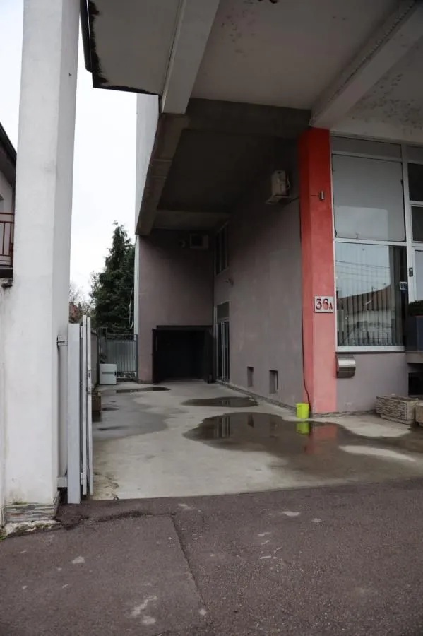Rent, office space, 400m², Zemun Gornji Grad, Zemun Sve Podlokacije
