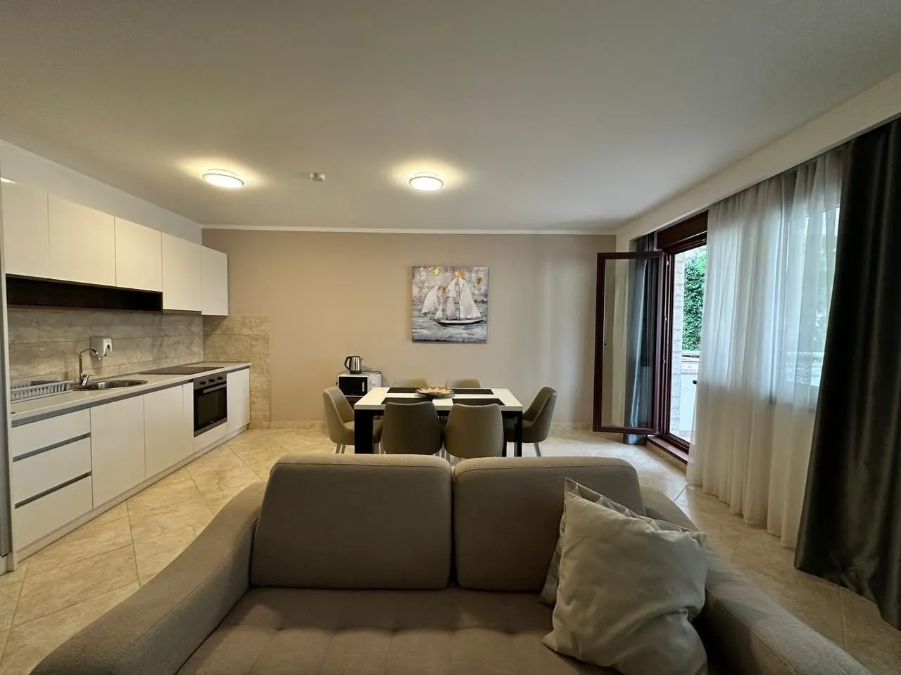 Sale, apartment, 85m², Bečići, Budva