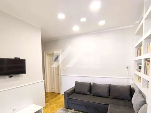 Izdavanje, trosoban stan, 100m², Novi Sad Sve Podlokacije, Novi Sad - image 1