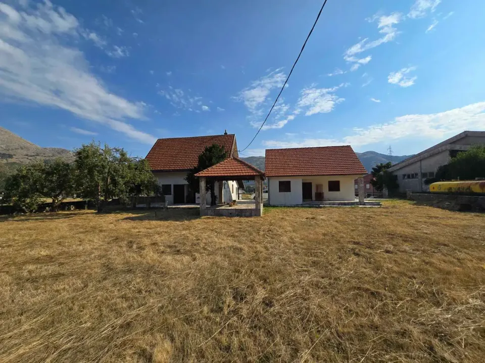 Sale, house, 130m², Cetinje, Crna Gora