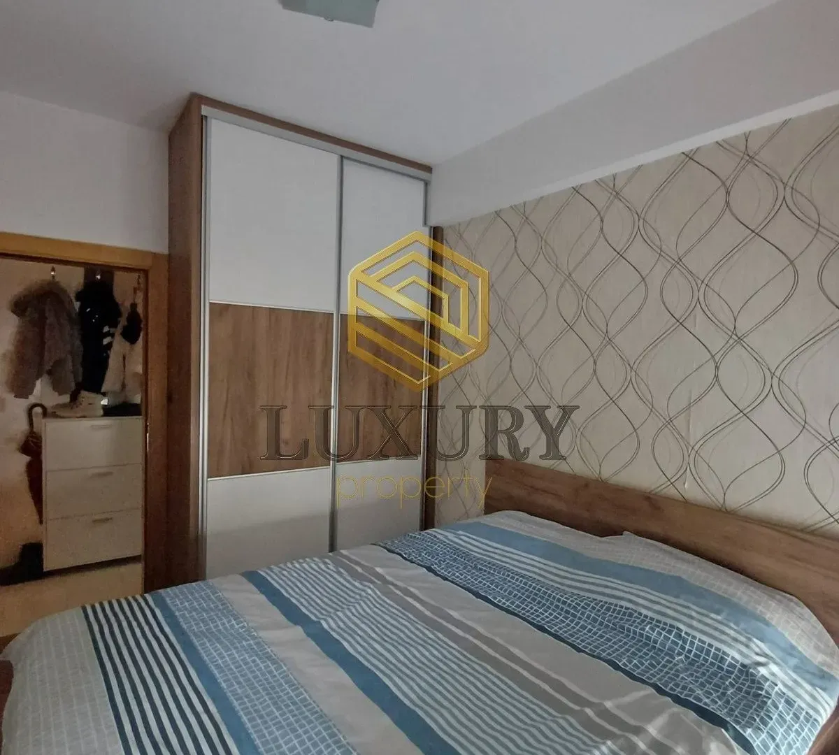 Izdavanje, dvosoban stan, 56m², Blok 9, Podgorica