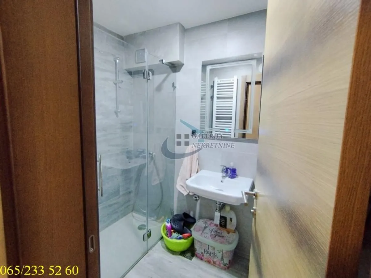 Rent, apartment, 165m², Čukarica, Beograd