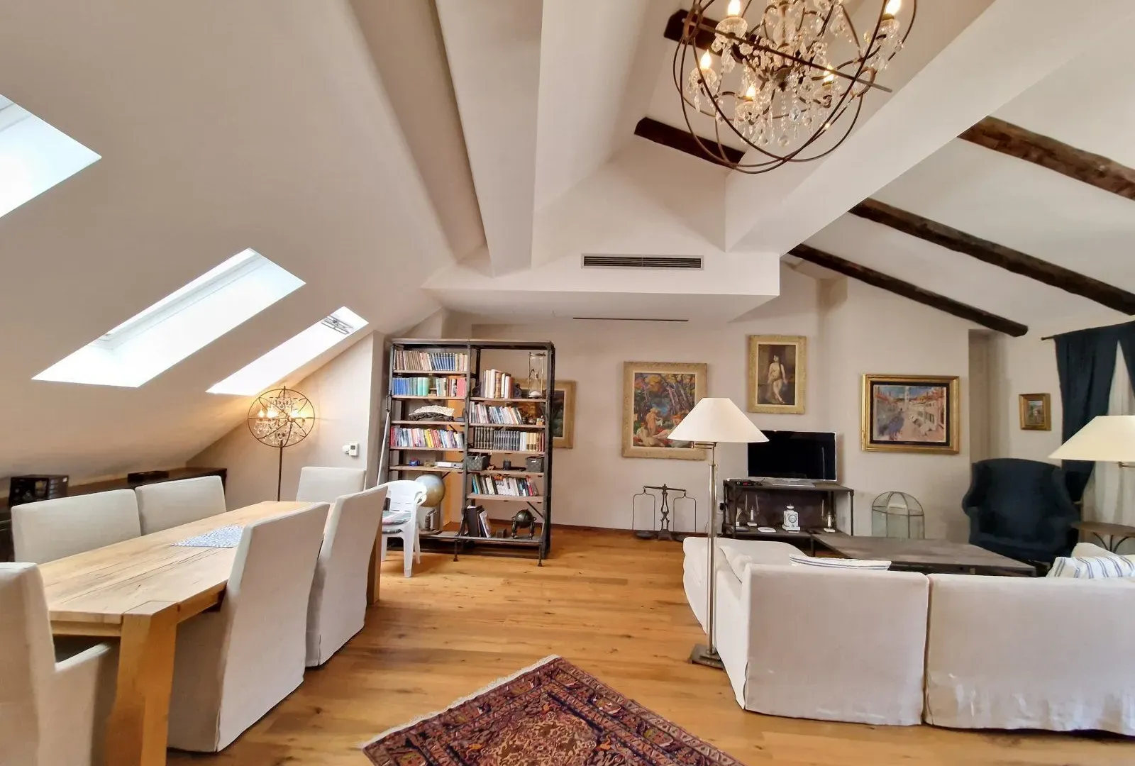 Prodaja, trosoban stan, 192m², Stari Grad, Budva