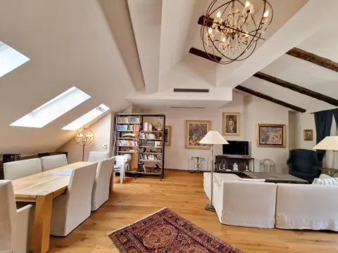 Sale, three bedroom apartment, 192m², Stari Grad, Budva - image 22