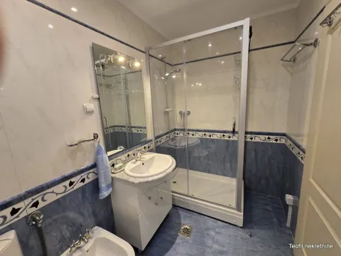 Sale, three bedroom apartment, 77m², Autokomanda, Voždovac Sve Podlokacije - image 13