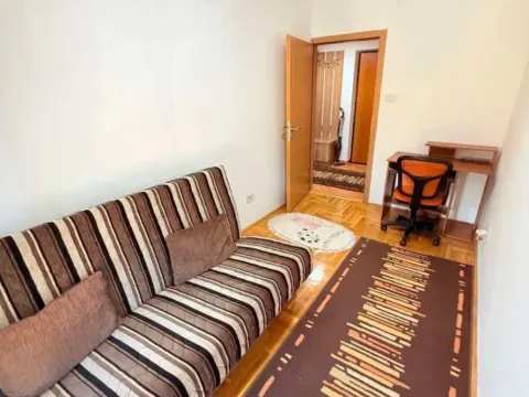 Izdavanje, dvosoban stan, 60m², City Kvart, Podgorica - image 8