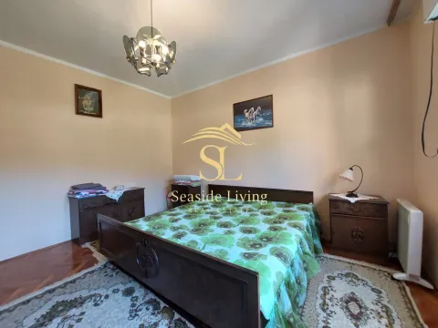 Rent, three bedroom apartment, 90m², Centar, Kotor - image 12