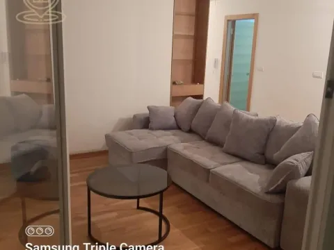 Izdavanje, dvosoban stan, 54m², Zvezdara Sve Podlokacije, Beograd
