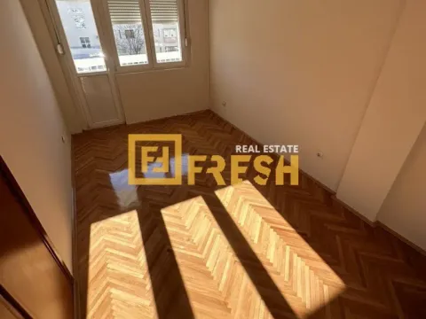 Izdavanje, dvosoban stan, 89m², Centar, Podgorica - image 2