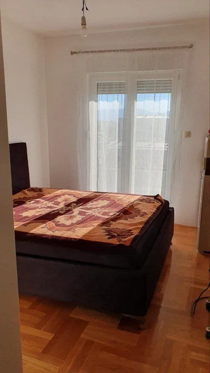 Izdavanje, jednosoban stan, 55m², Ljubović, Podgorica