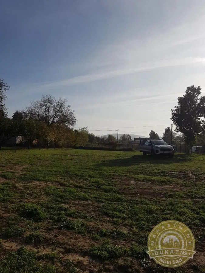 Prodaja, plac, 2400m², Rakovac, Novi Sad Sve Podlokacije