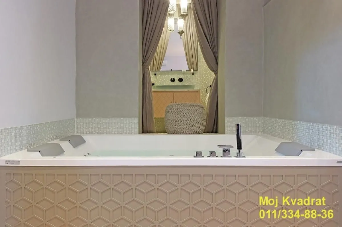 Prodaja, trosoban stan, 130m², Stari Grad, Beograd