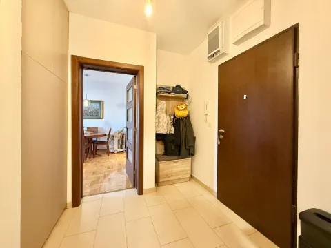 Prodaja, dvosoban stan, 70m², Donja Gorica, Podgorica - image 7