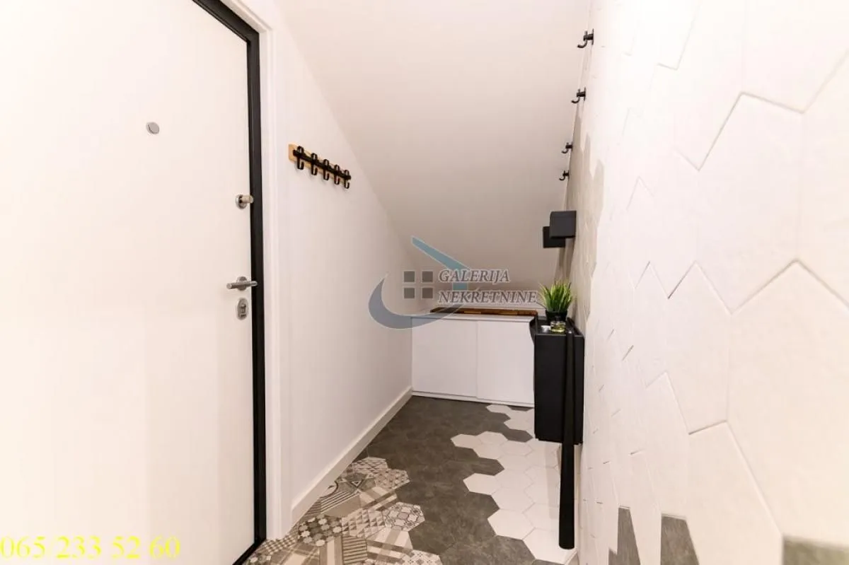Sale, three bedroom apartment, 74m², Višnjička Banja, Palilula Sve Podlokacije