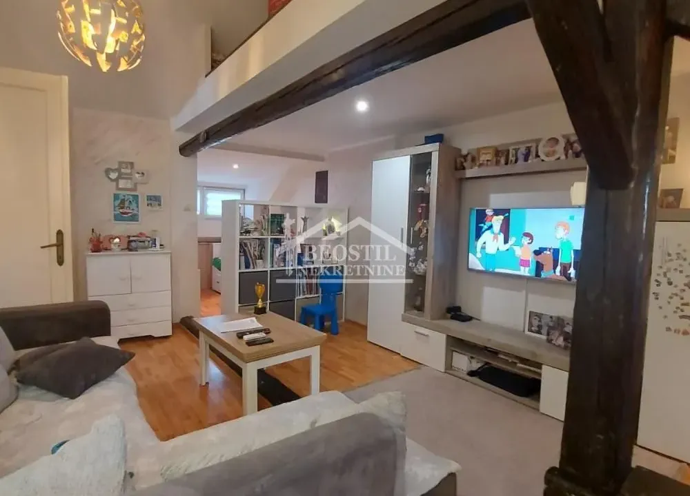 Prodaja, jednosoban stan, 52m², Kalenić Pijaca, Vračar Sve Podlokacije