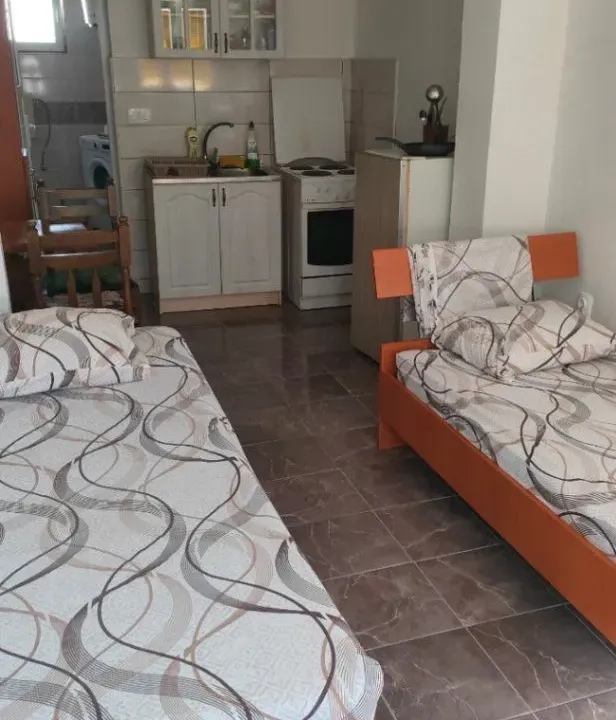 Izdavanje, jednosoban stan, 20m², Šušanj, Bar