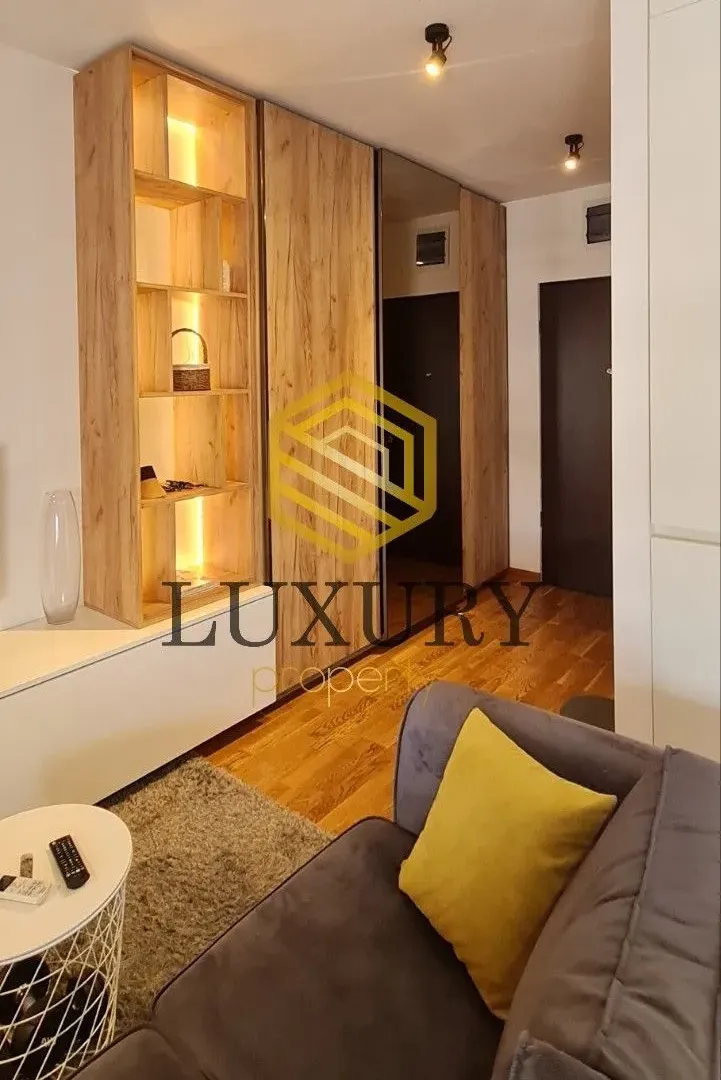 Rent, studio apartment, 33m², City Kvart, Podgorica