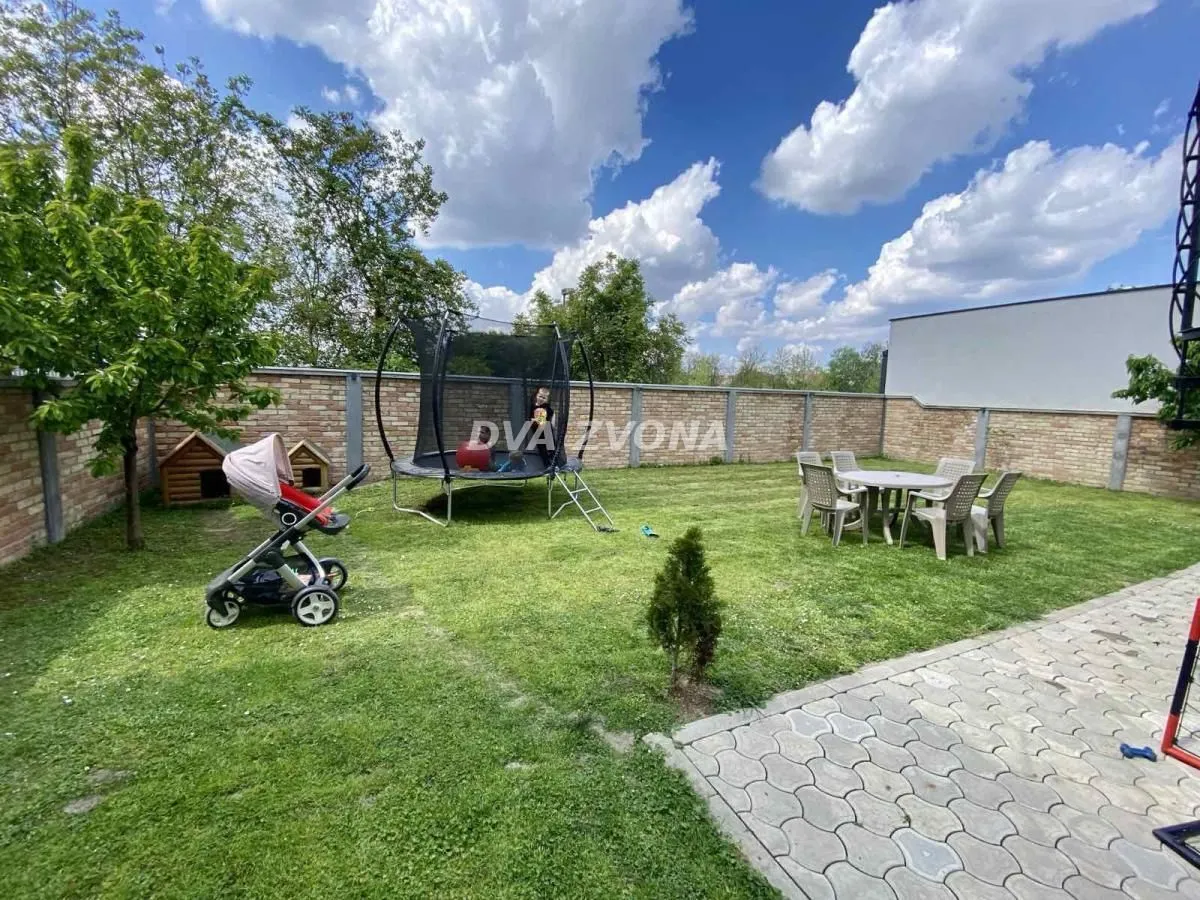 Sale, house, 250m², Adice, Novi Sad Sve Podlokacije