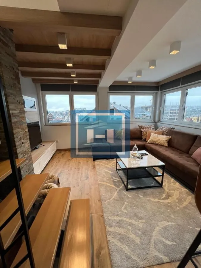 Prodaja, trosoban stan, 59m², Centar, Zlatibor