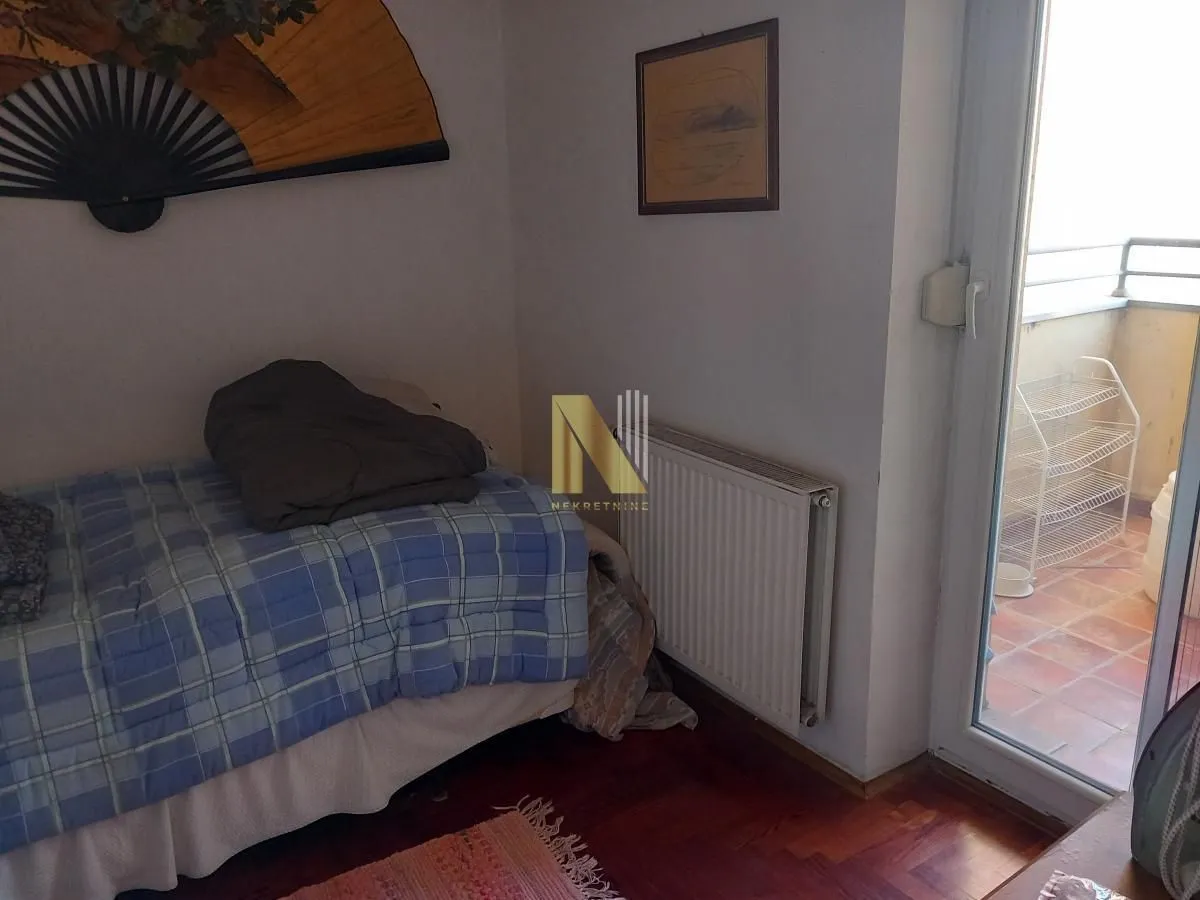 Prodaja, četvorosoban stan, 135m², Grbavica, Novi Sad Sve Podlokacije