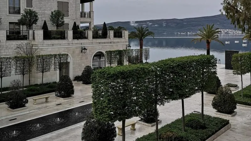 Prodaja, jednosoban stan, 119m², Centar, Tivat