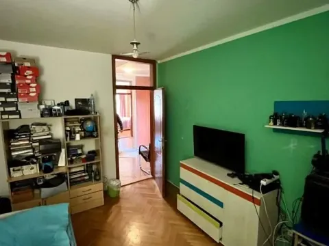 Prodaja, dvosoban stan, 85m², Centar, Bar - image 7