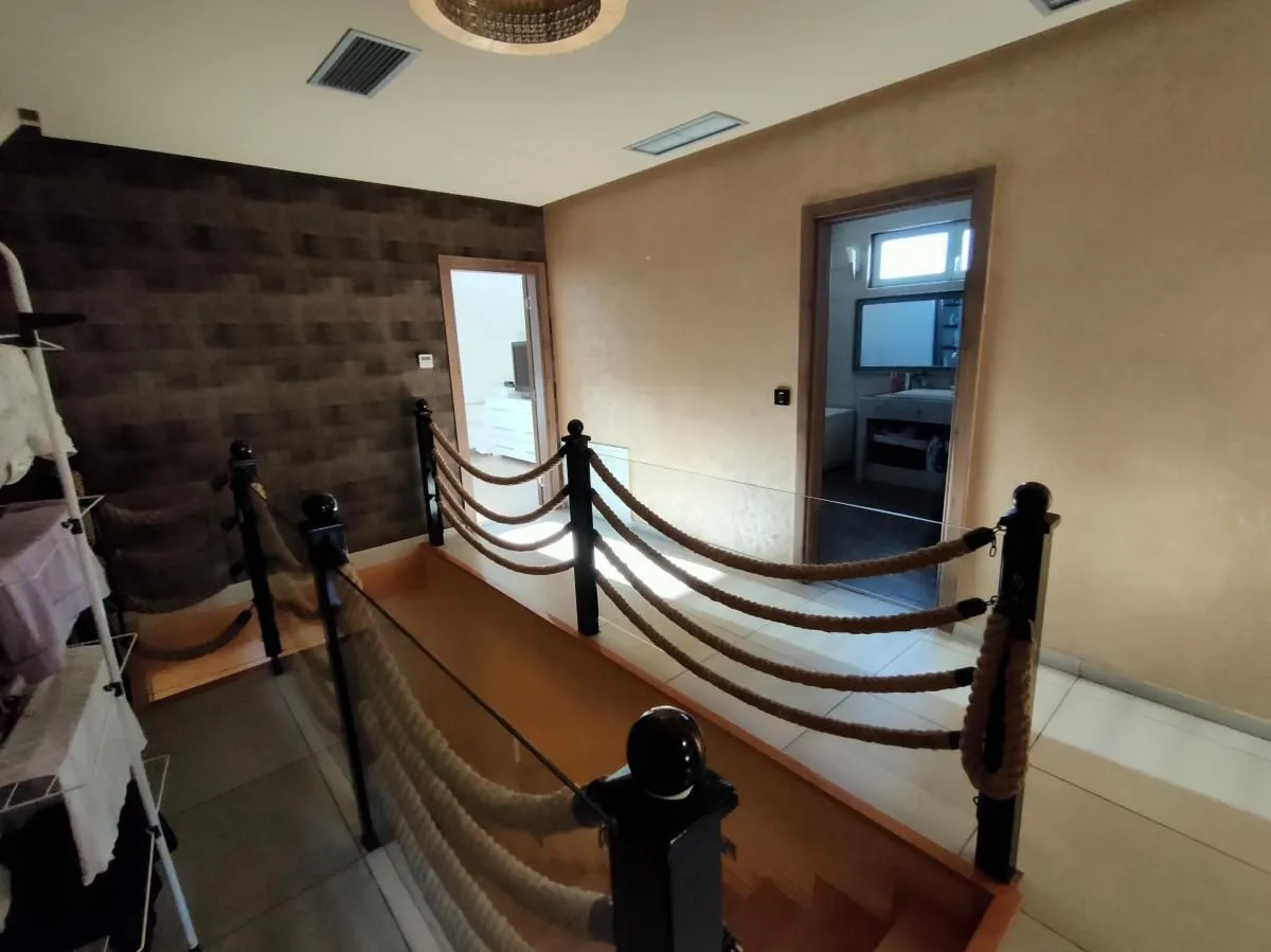 Prodaja, kuća, 380m², Sremska Kamenica, Petrovaradin