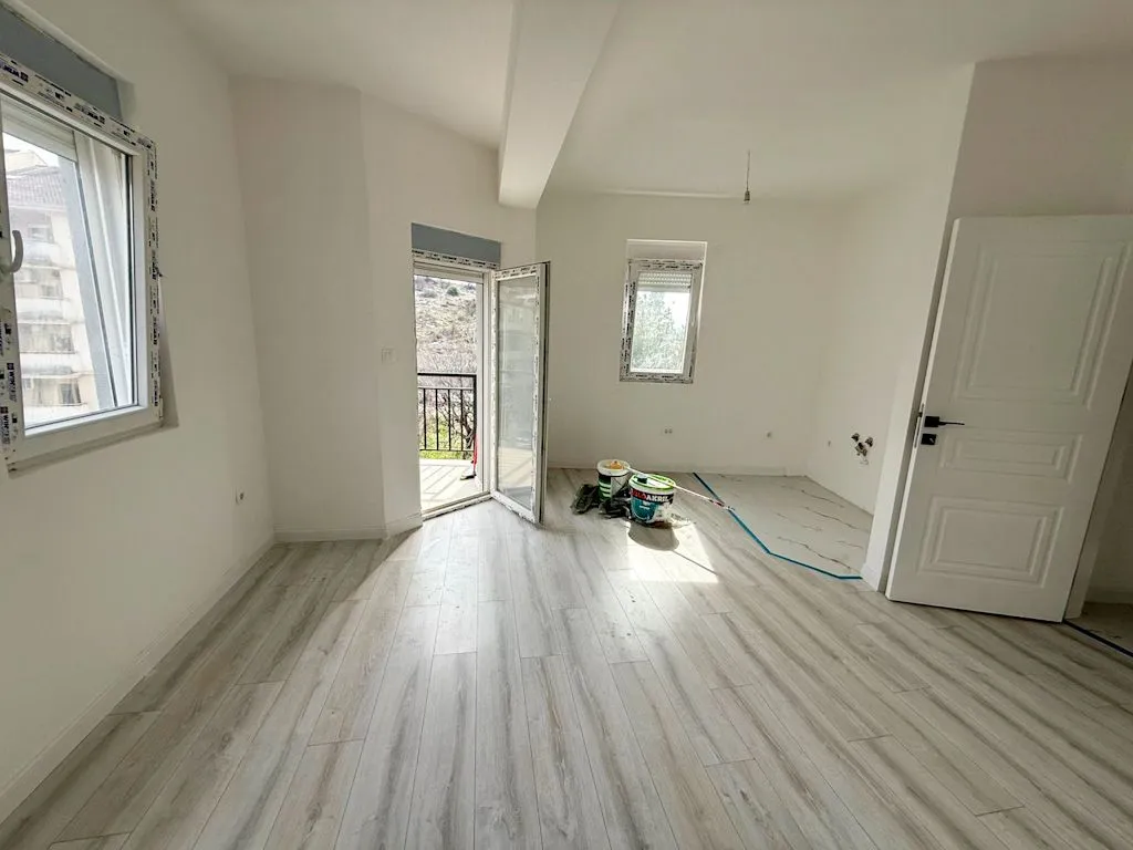 Prodaja, trosoban stan, 53m², Gorica C, Podgorica