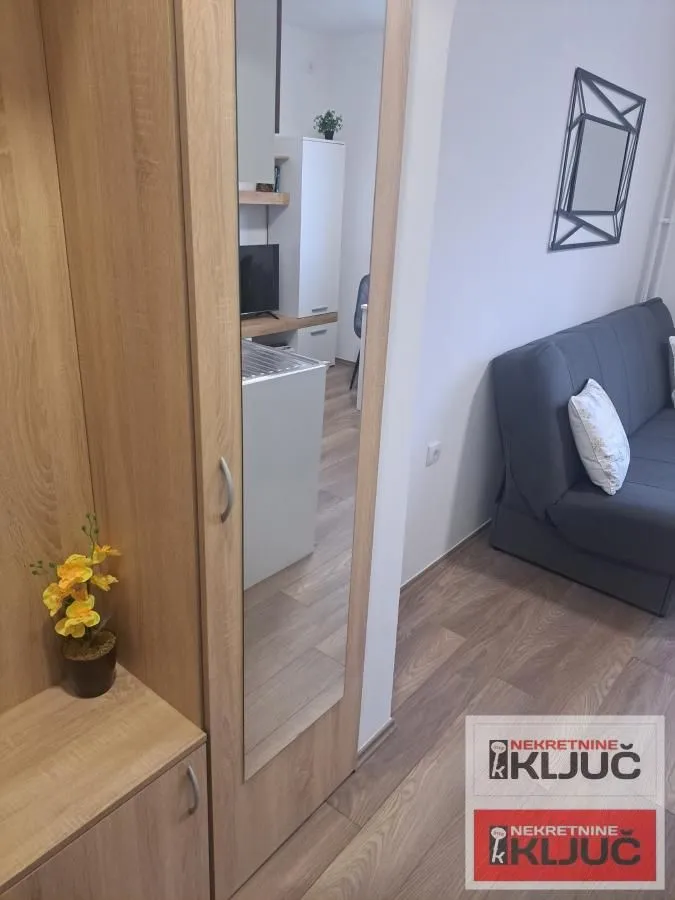 Prodaja, garsonjera, 16m², Železnička Stanica, Novi Sad Sve Podlokacije