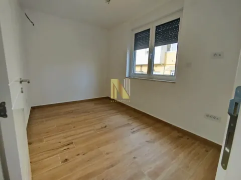 Izdavanje, poslovni prostor, 130m², Telep, Novi Sad Sve Podlokacije - image 14