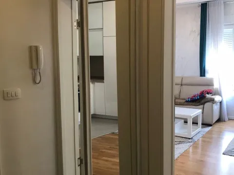 Rent, two bedroom apartment, 63m², Gruda, Cetinje - image 2