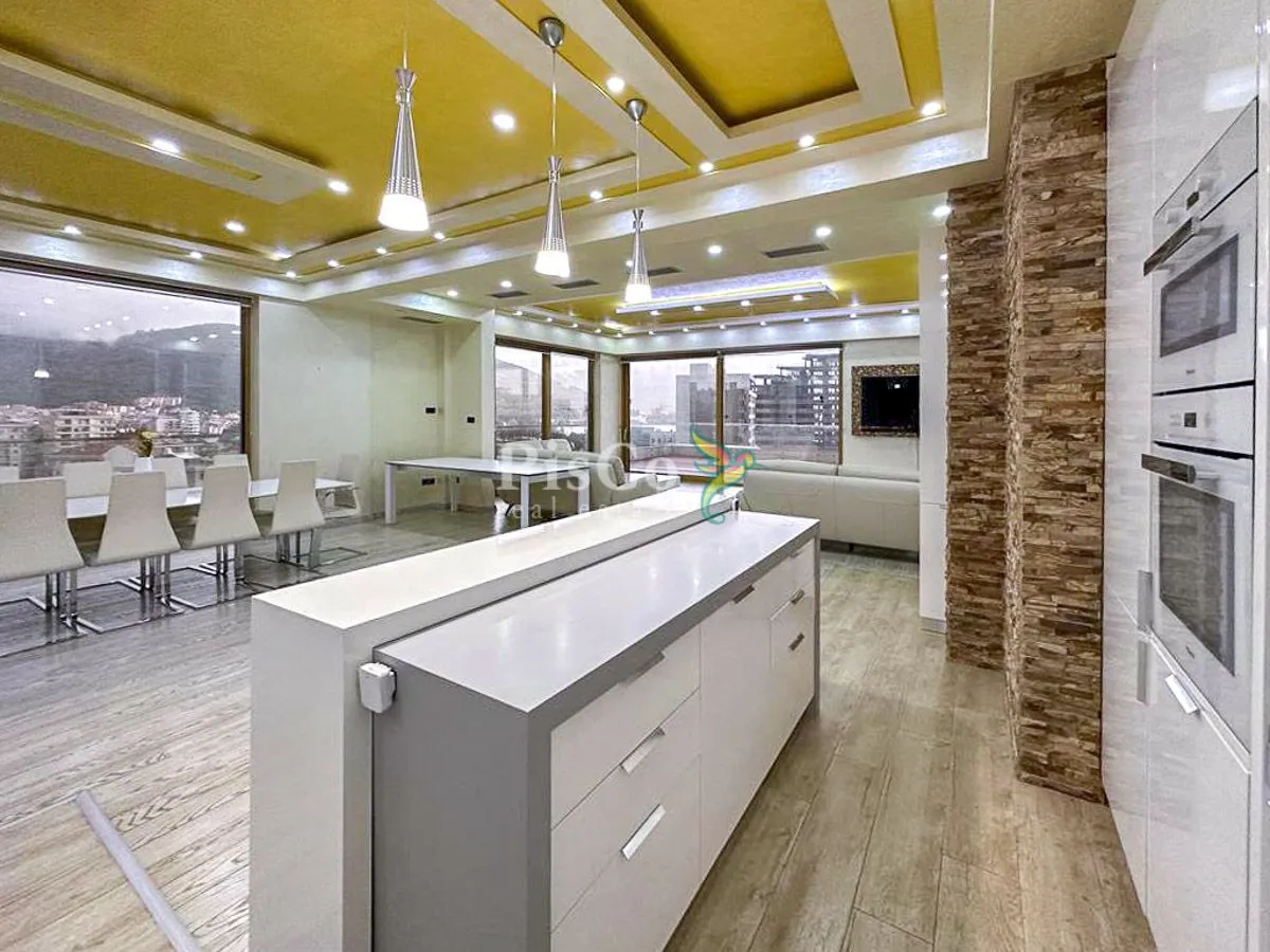 Prodaja, dvosoban stan, 106m², Budva, Crna Gora