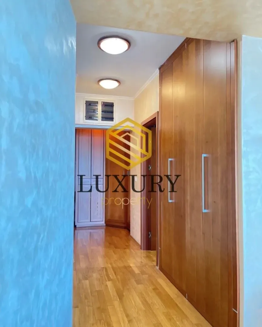 Rent, two bedroom apartment, 100m², Centar, Podgorica