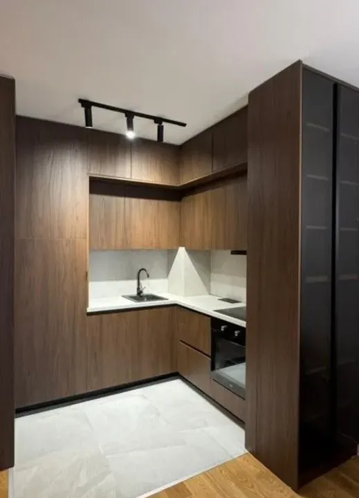 Izdavanje, jednosoban stan, 43m², Central Point, Podgorica