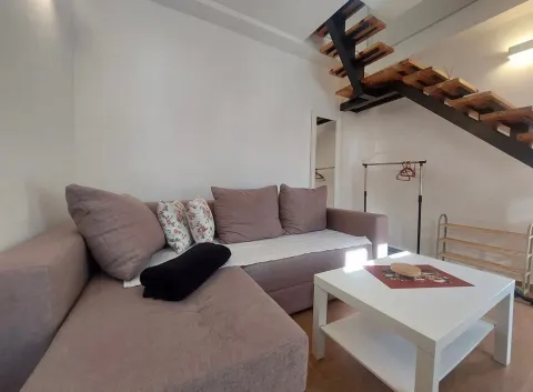 Izdavanje, dvosoban stan, 40m², Mažina, Tivat - image 2