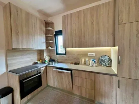 Izdavanje, dvosoban stan, 80m², Preko Morače, Podgorica - image 10