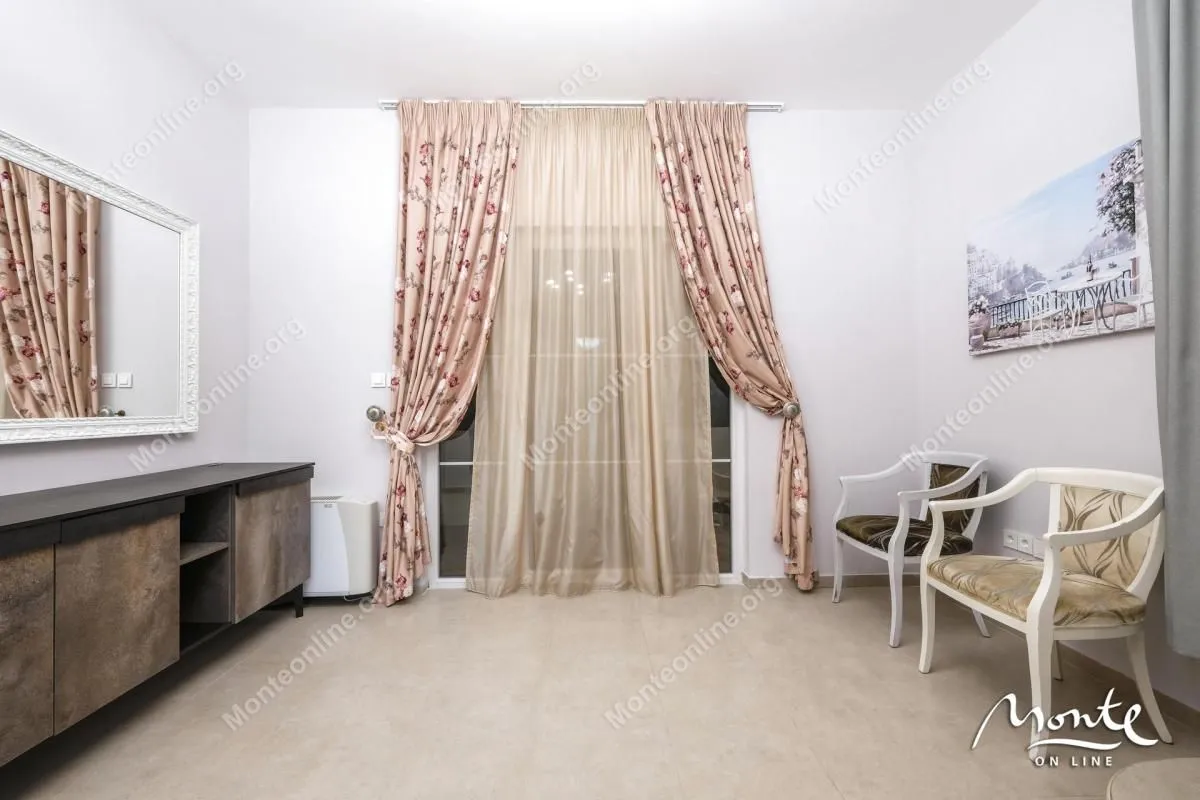 Prodaja, kuća, 198m², Tivat, Crna Gora
