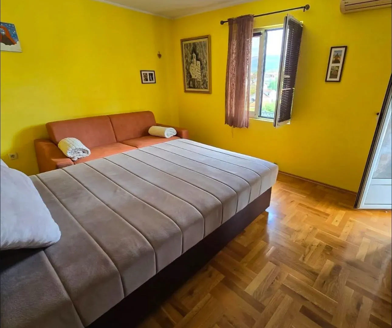 Izdavanje, kuća, 200m², Zagorič, Podgorica