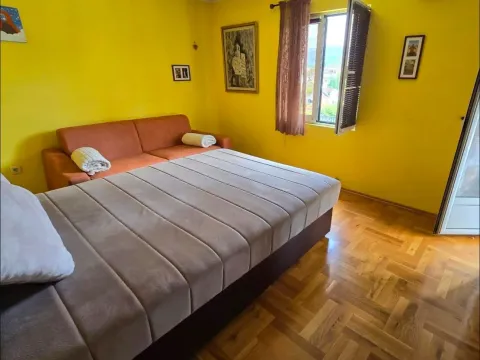 Rent, house, 200m², Zagorič, Podgorica - image 7