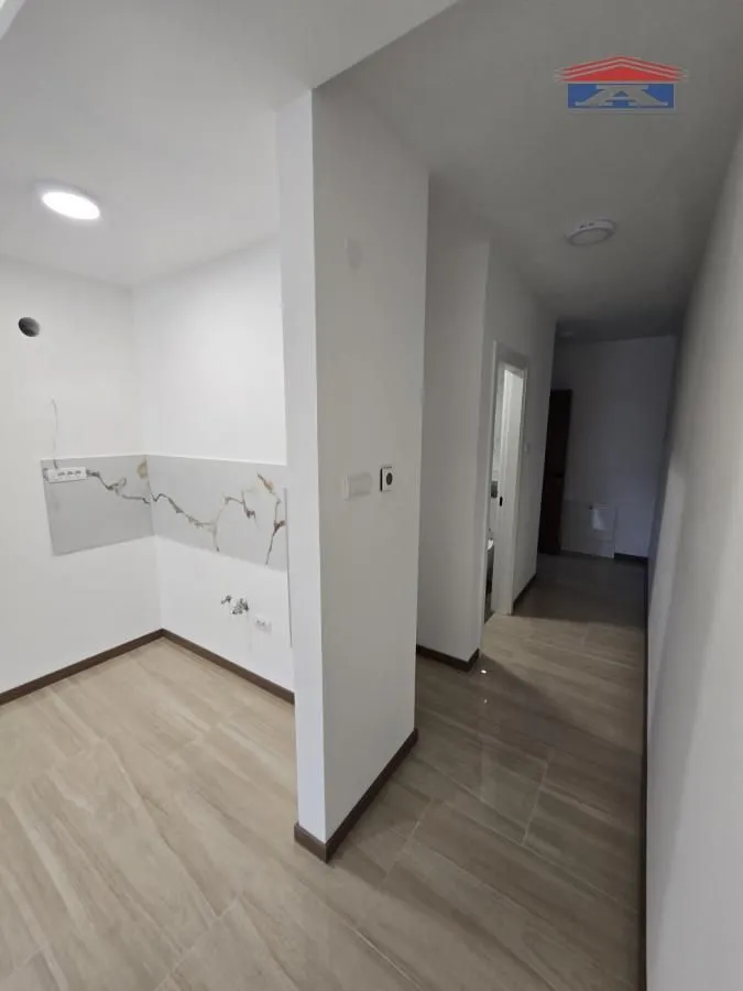 Izdavanje, garsonjera, 33m², Železnička Stanica, Novi Sad Sve Podlokacije
