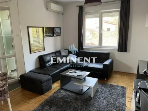 Izdavanje, stan, 54m², Vračar Sve Podlokacije, Beograd