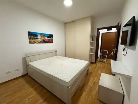 Izdavanje, jednosoban stan, 51m², City Kvart, Podgorica - image 10